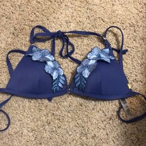 Never worn Victorious Secret PINK bikini top